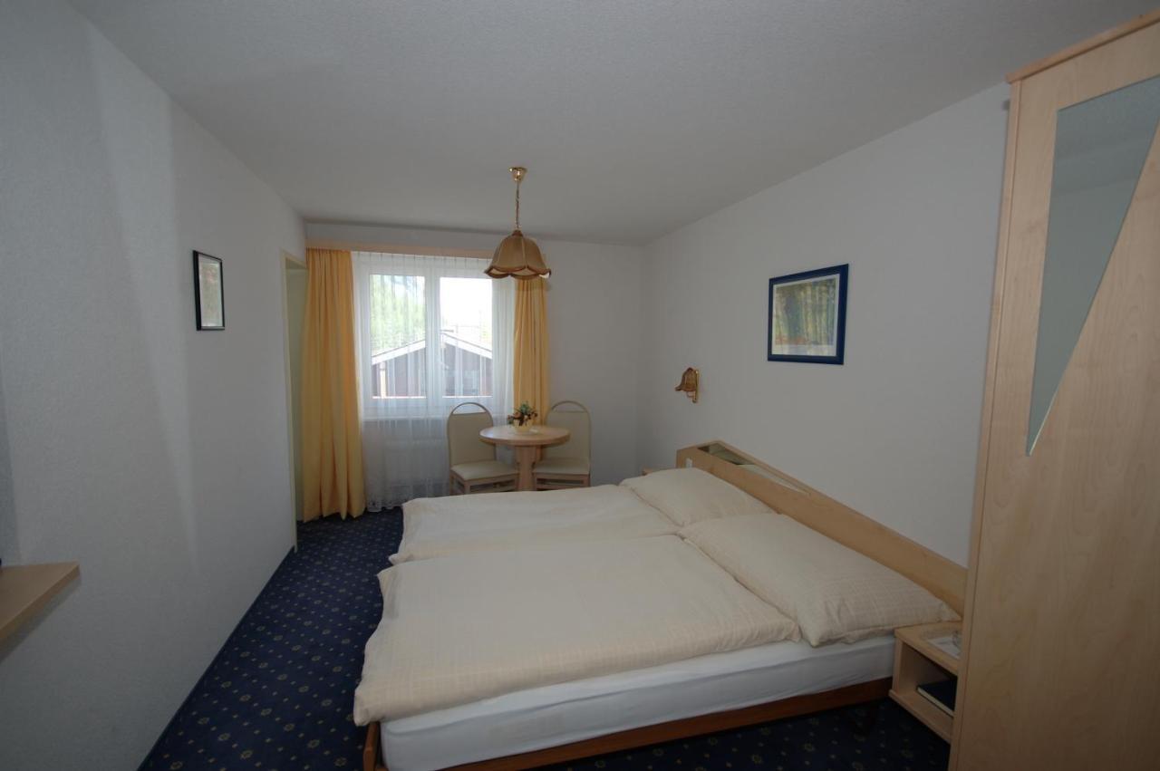 Hotel Alpha Saas-Grund Exteriör bild